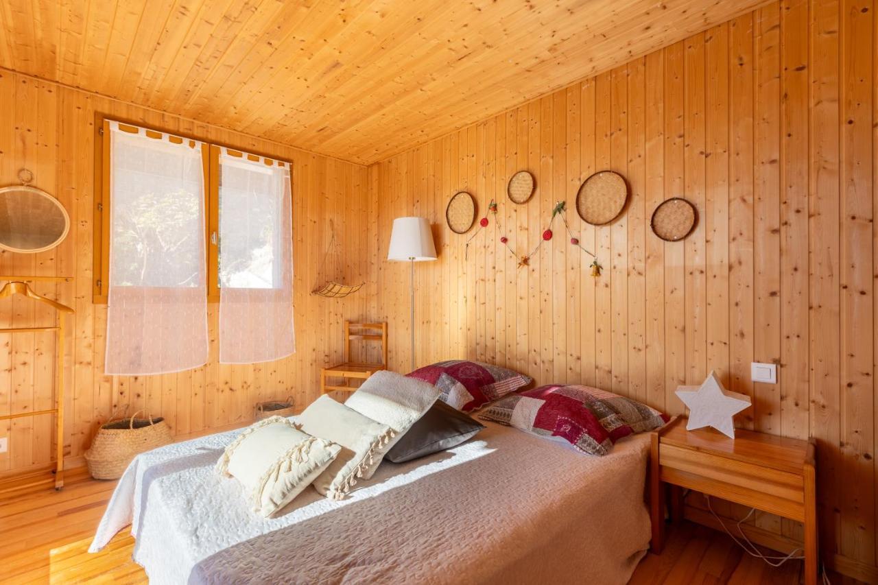 Chalet Les Tilleuls - Jolie Vue Montagne Et Lac Les Angles  Exterior photo